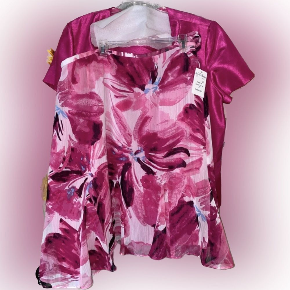 Danny and Nicole Skirt Suit Set. Pink And White Size 16 M